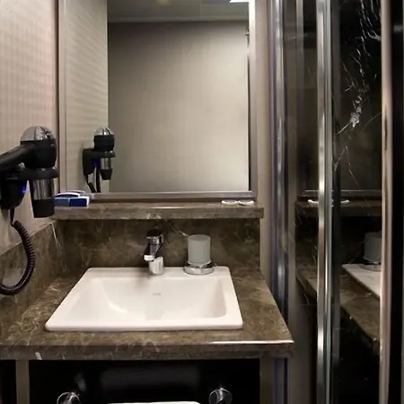 Maltepe 2000 Hotel 3*